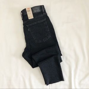 Levi’s High Waisted Black Wedgie Skinny Jeans
